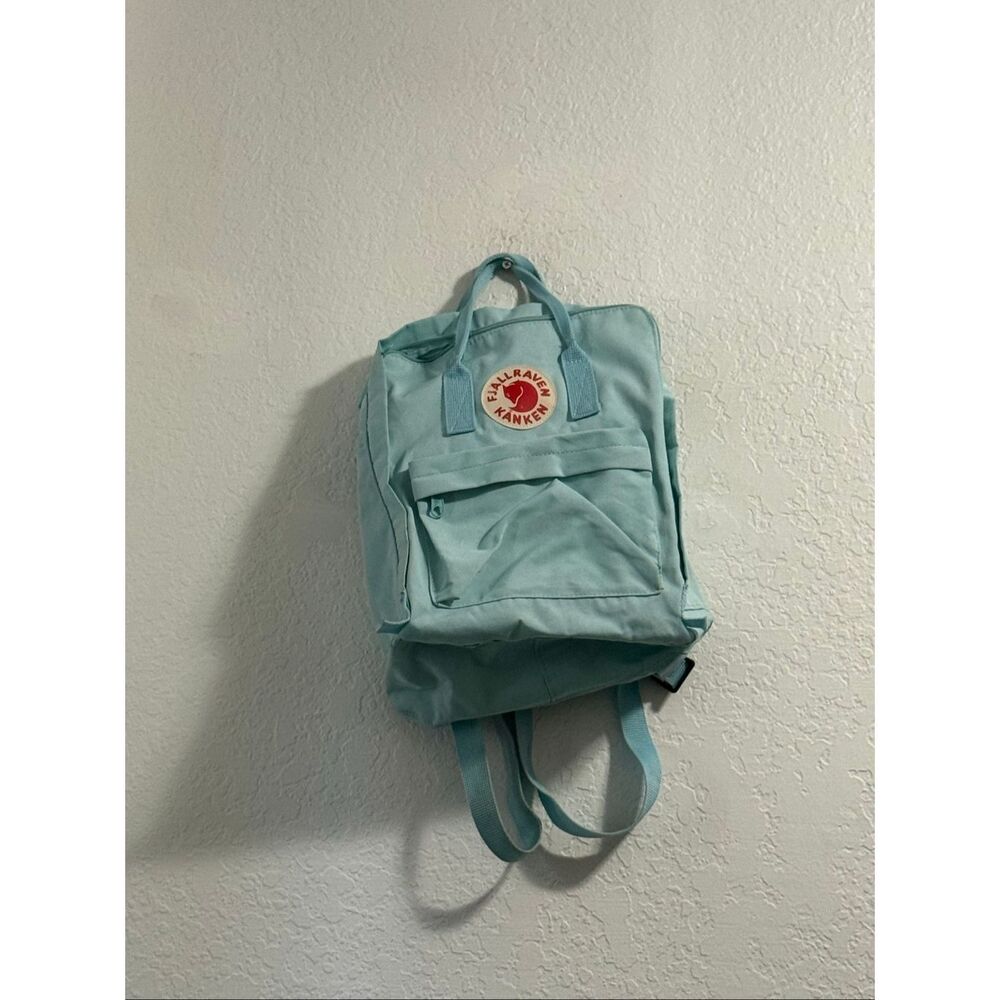 Fjallraven Kanken Backpack light blue hiking gorpcore